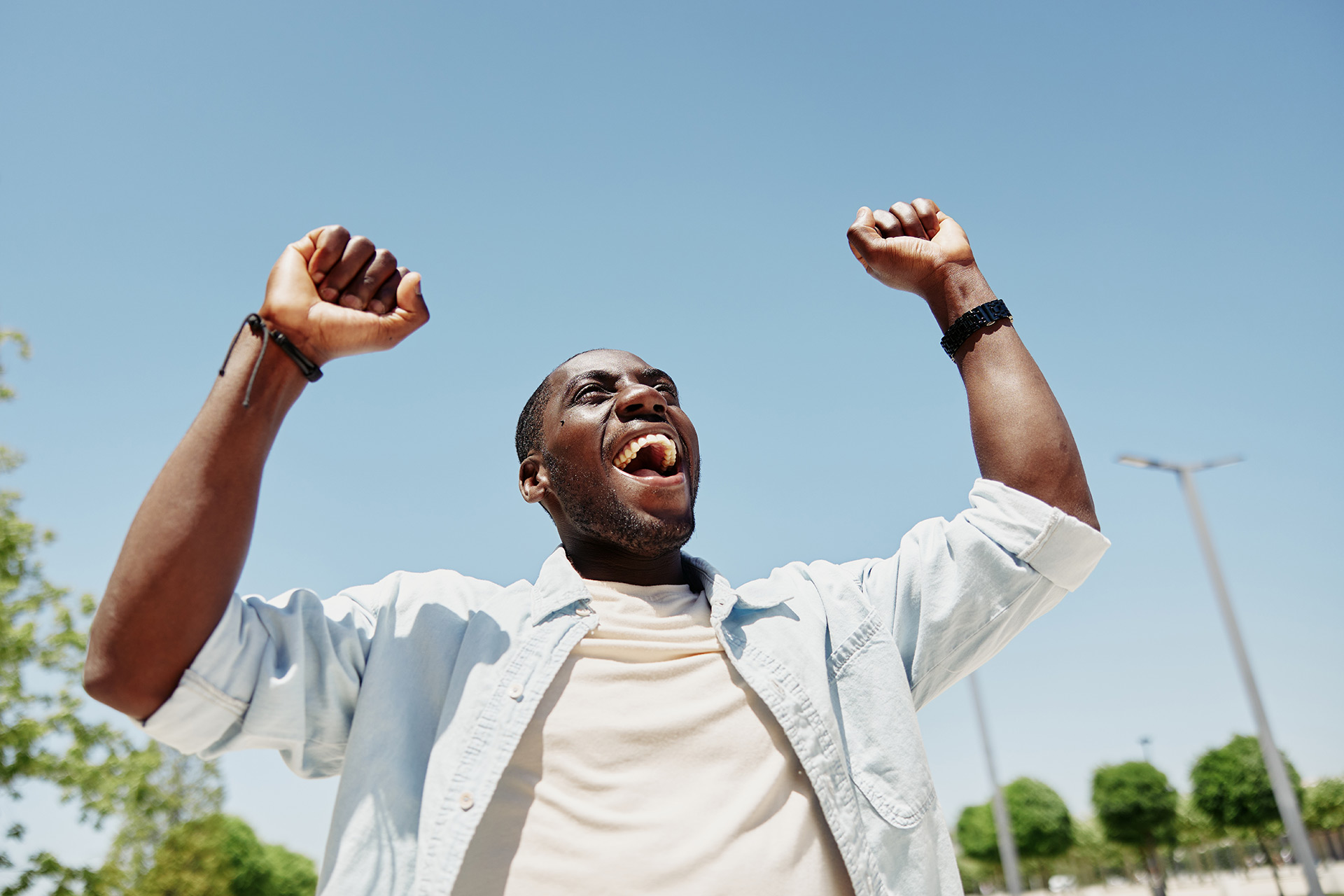 Synergistic Healing: Combining Hyperbaric Oxygen Therapy and Light Therapy