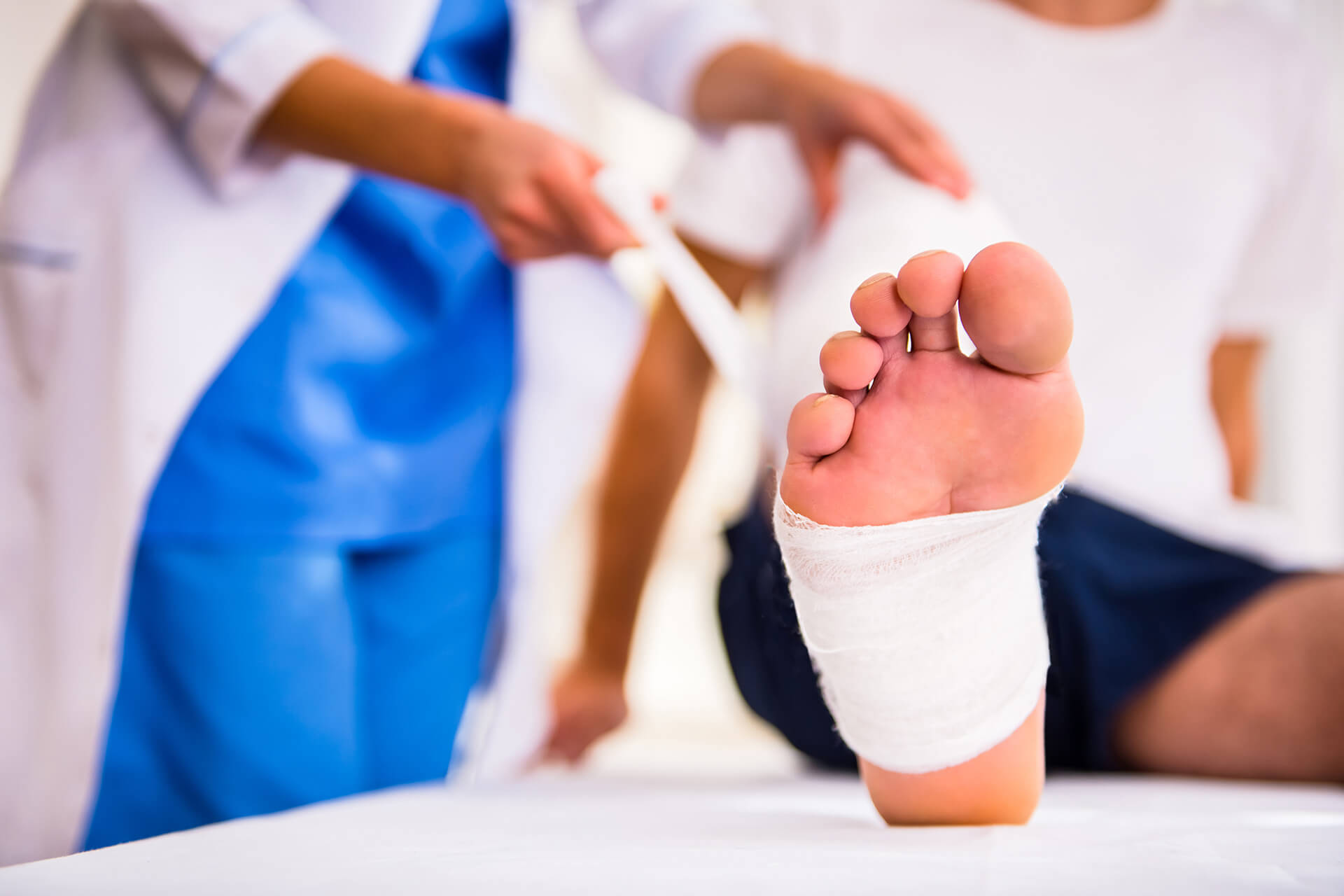 How Hyperbaric Oxygen Therapy (mHBOT) Revolutionizes Wound Care